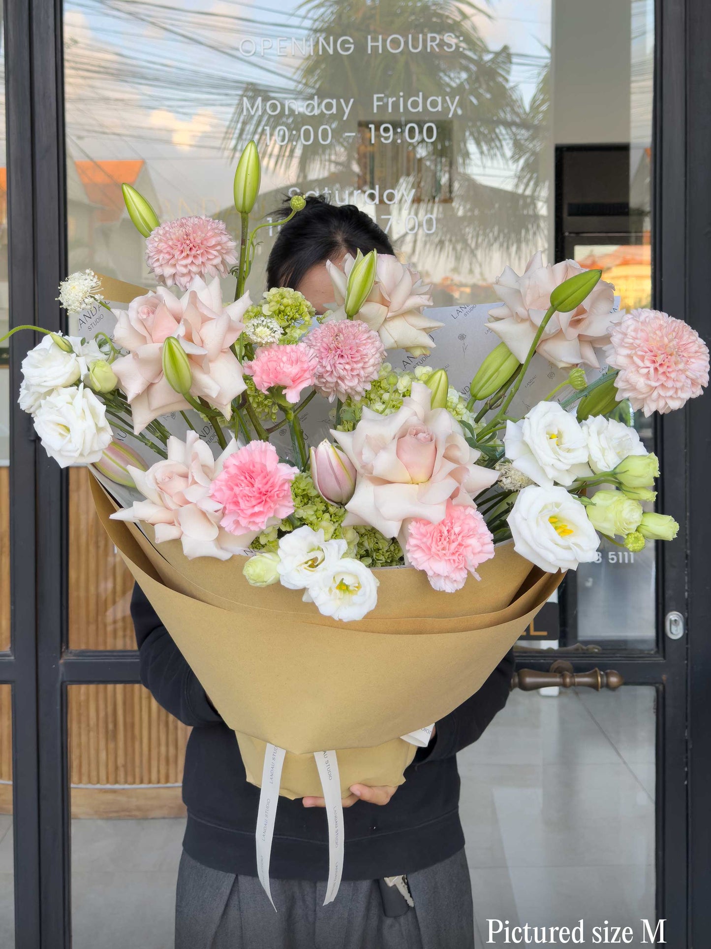 Landau Classic Bouquets - Pastel