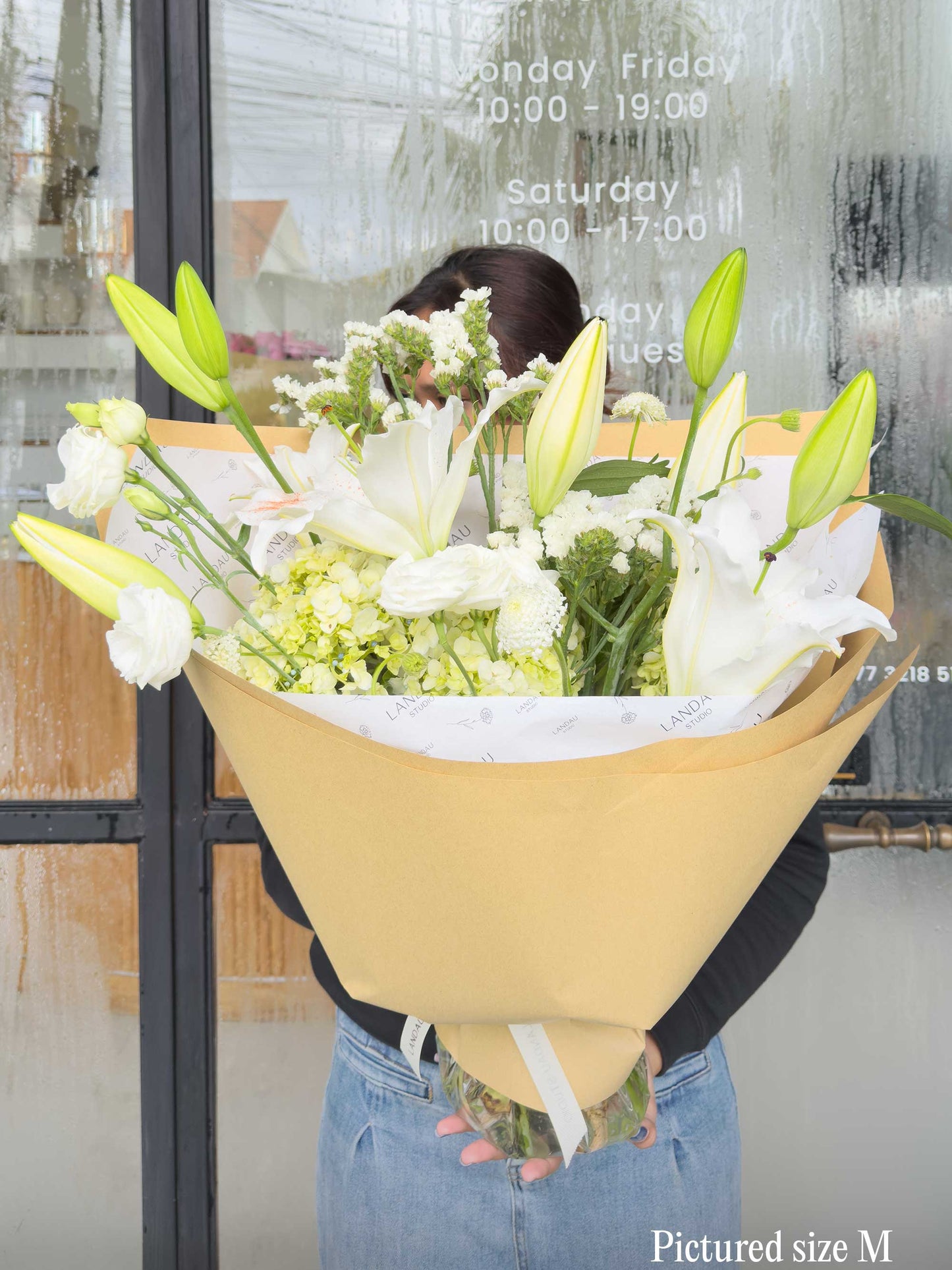 Landau Classic Bouquets - White