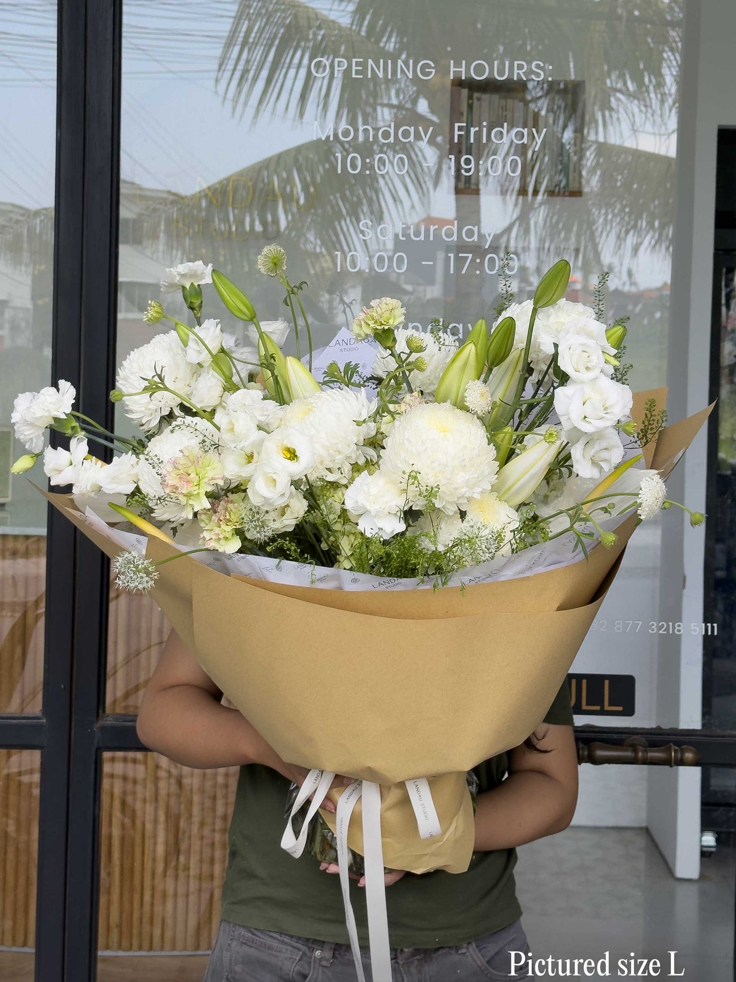 Landau Classic Bouquets - White