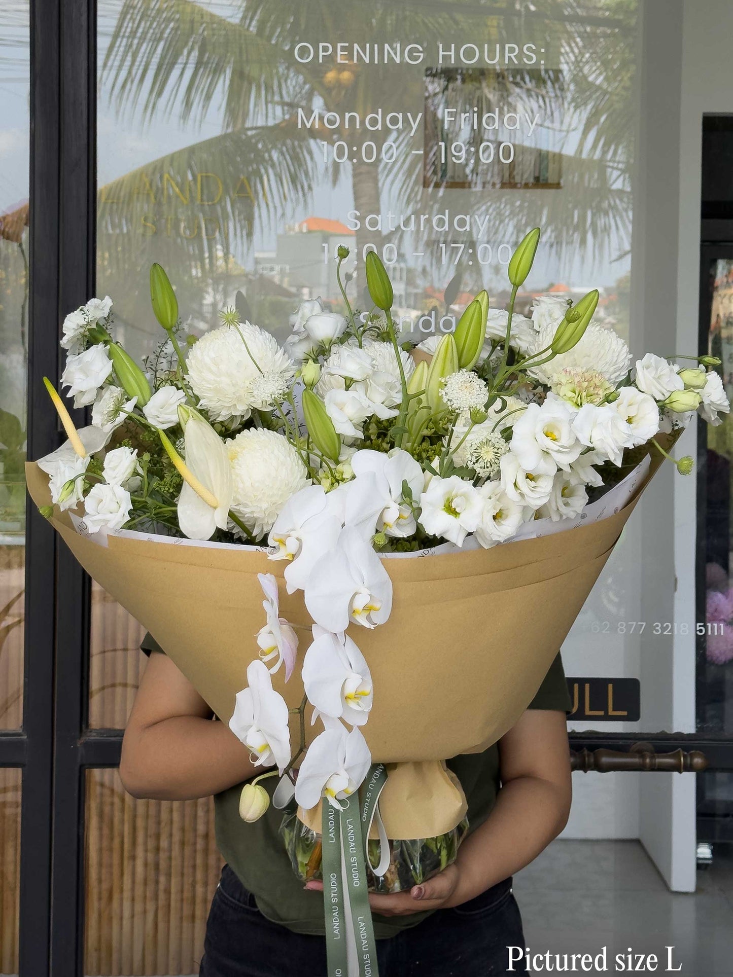 Landau Classic Bouquets - White