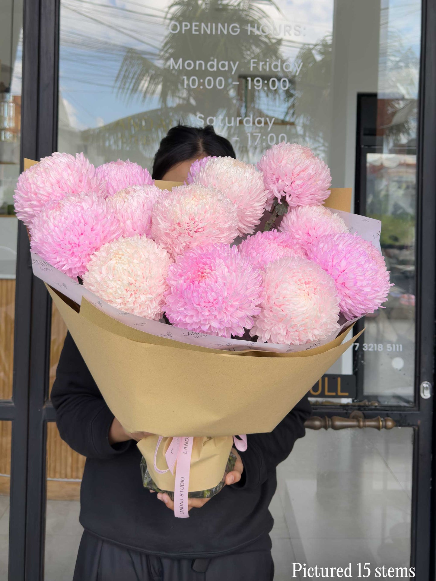 Mono Bouquet Chrysanthemums