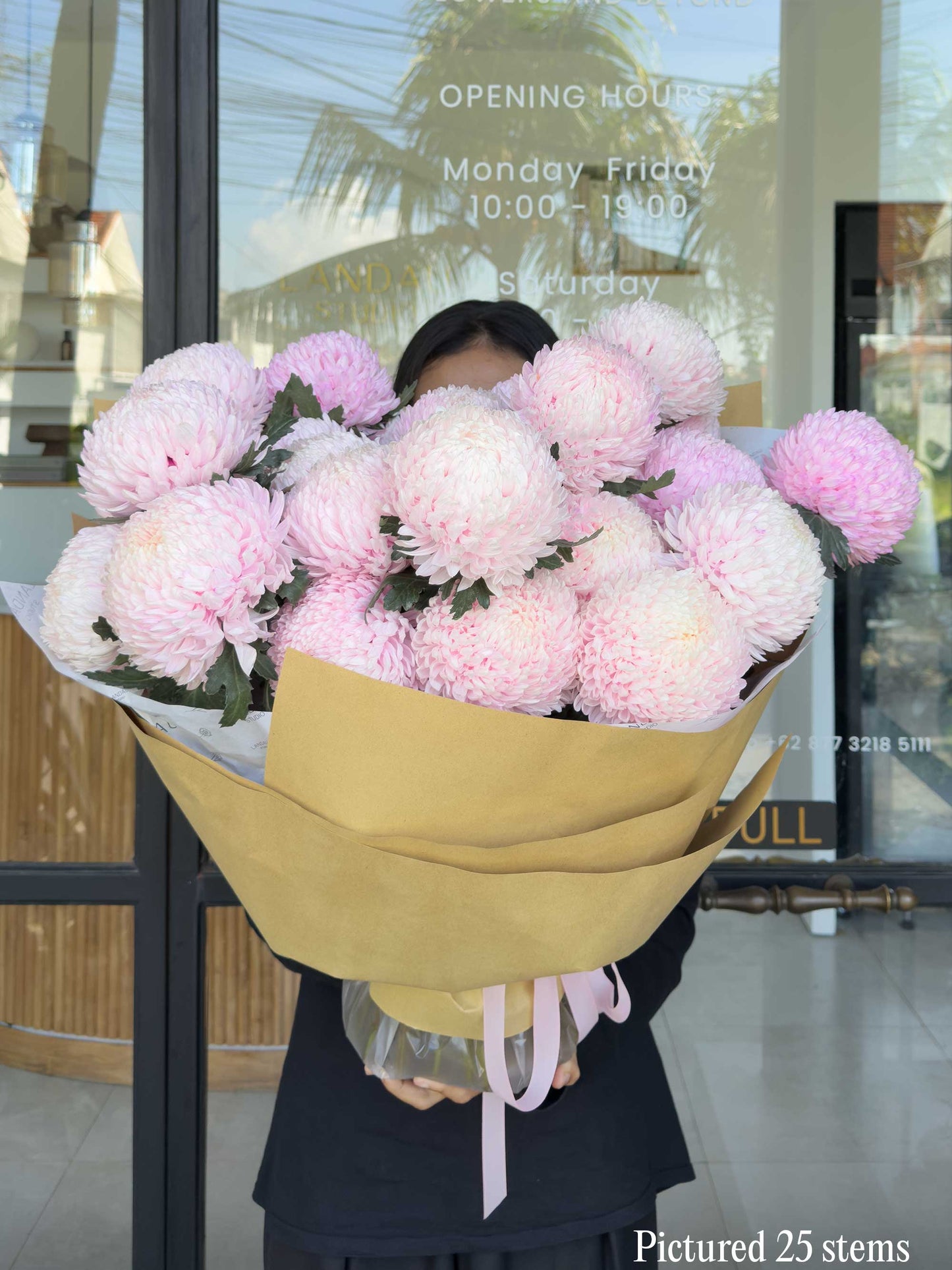 Mono Bouquet Chrysanthemums