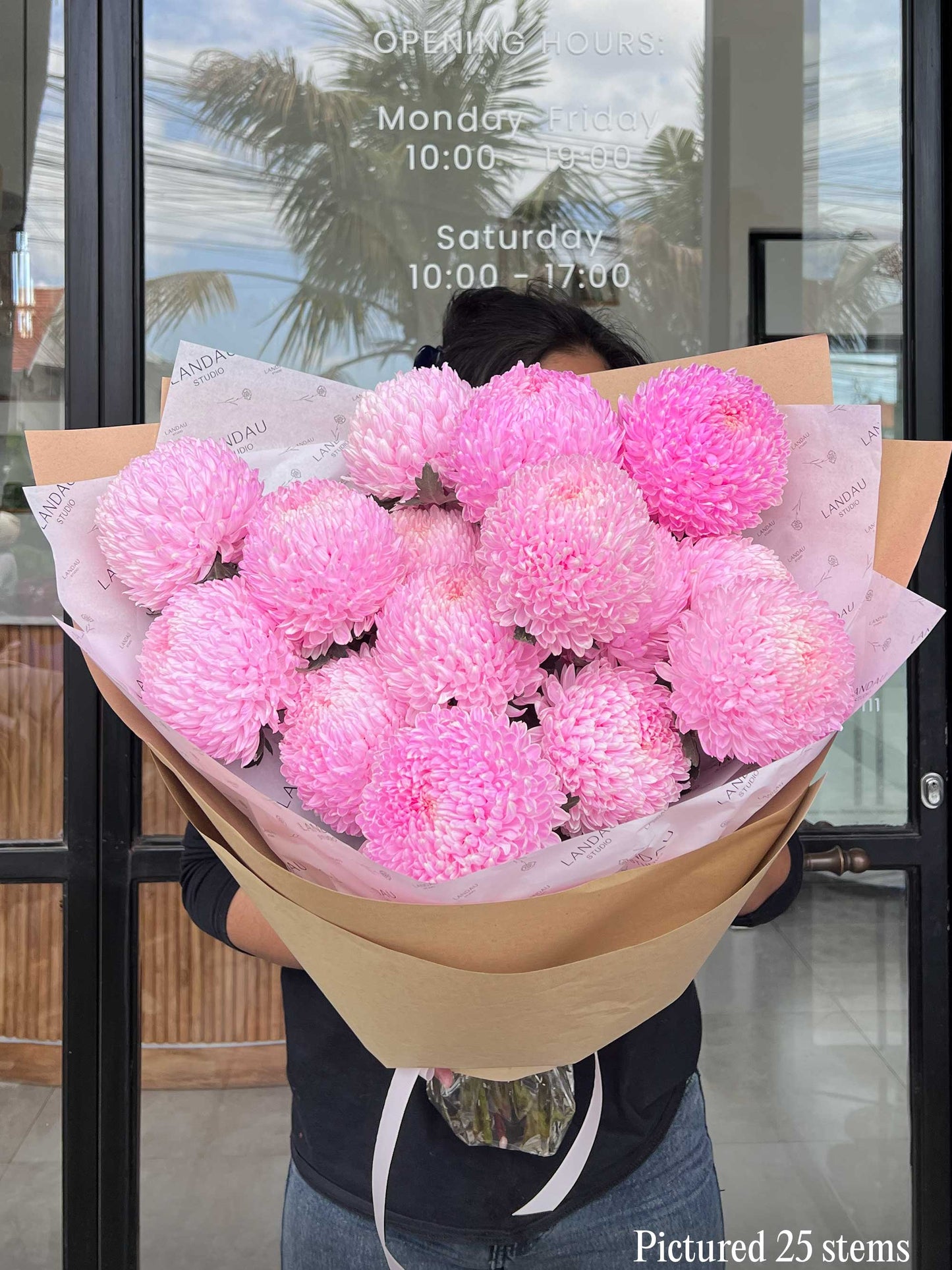 Mono Bouquet Chrysanthemums