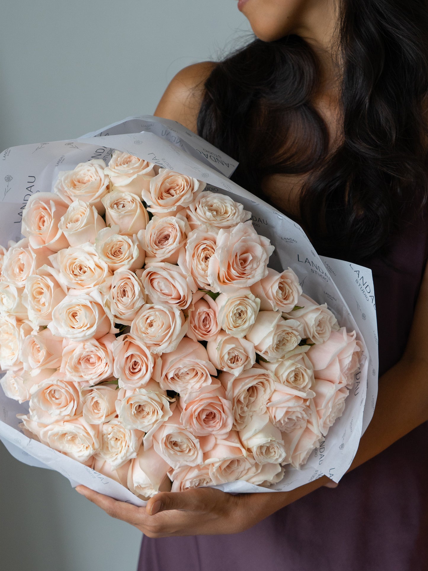 Mono Holland Roses - Pastel Bouquet
