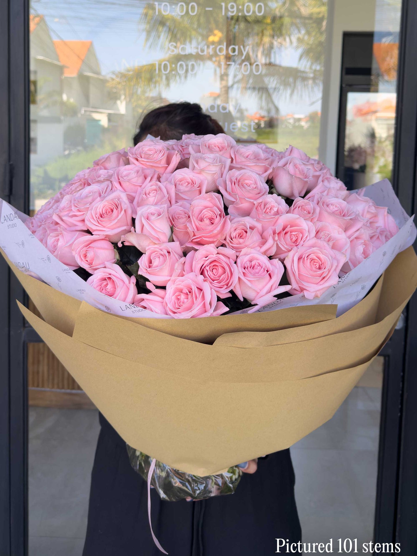 Mono Roses Bouquet
