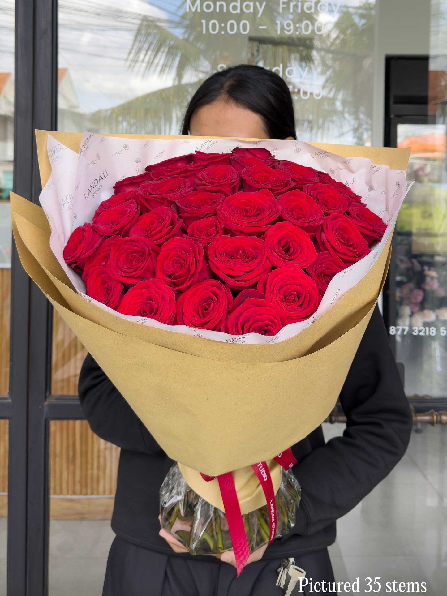 Mono Roses Bouquet