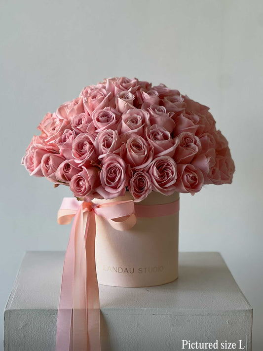 Mono Roses Box/Basket