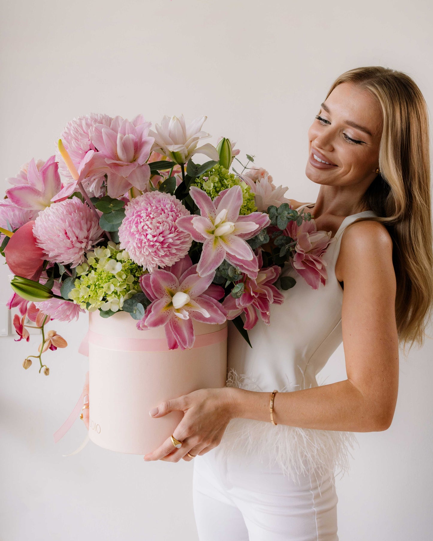 Flower Arrangement in the Box - Pastel Color
