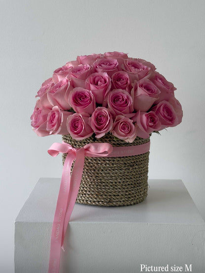 Mono Roses Box/Basket