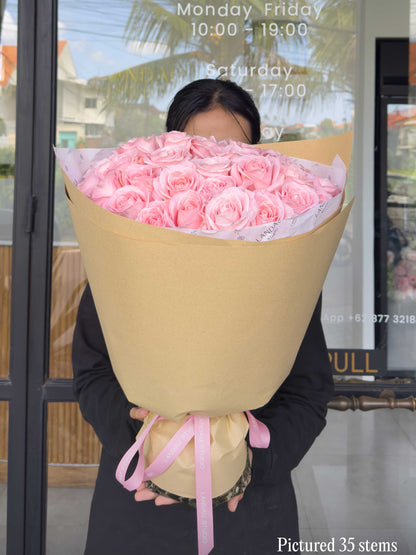 Mono Roses Bouquet