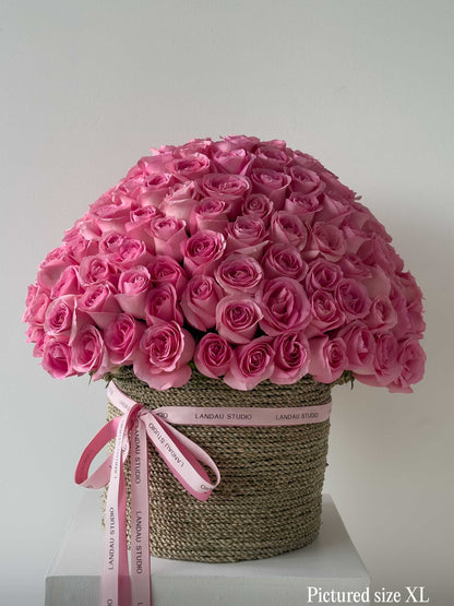 Mono Roses Box/Basket