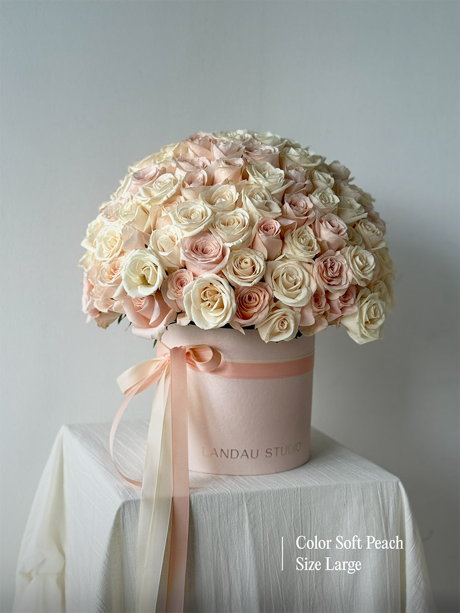 Mono Roses Box/Basket