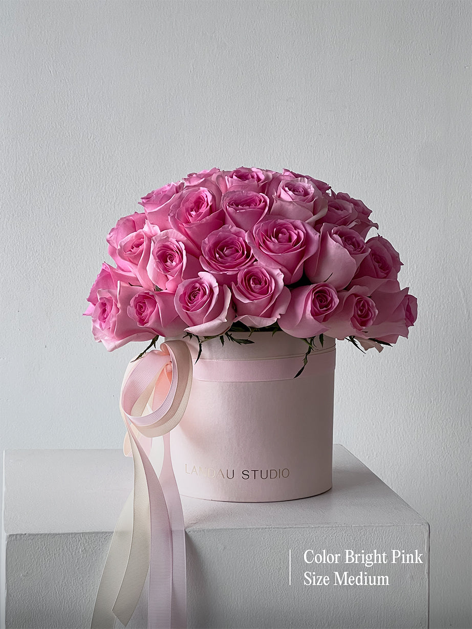 Mono Roses Box/Basket