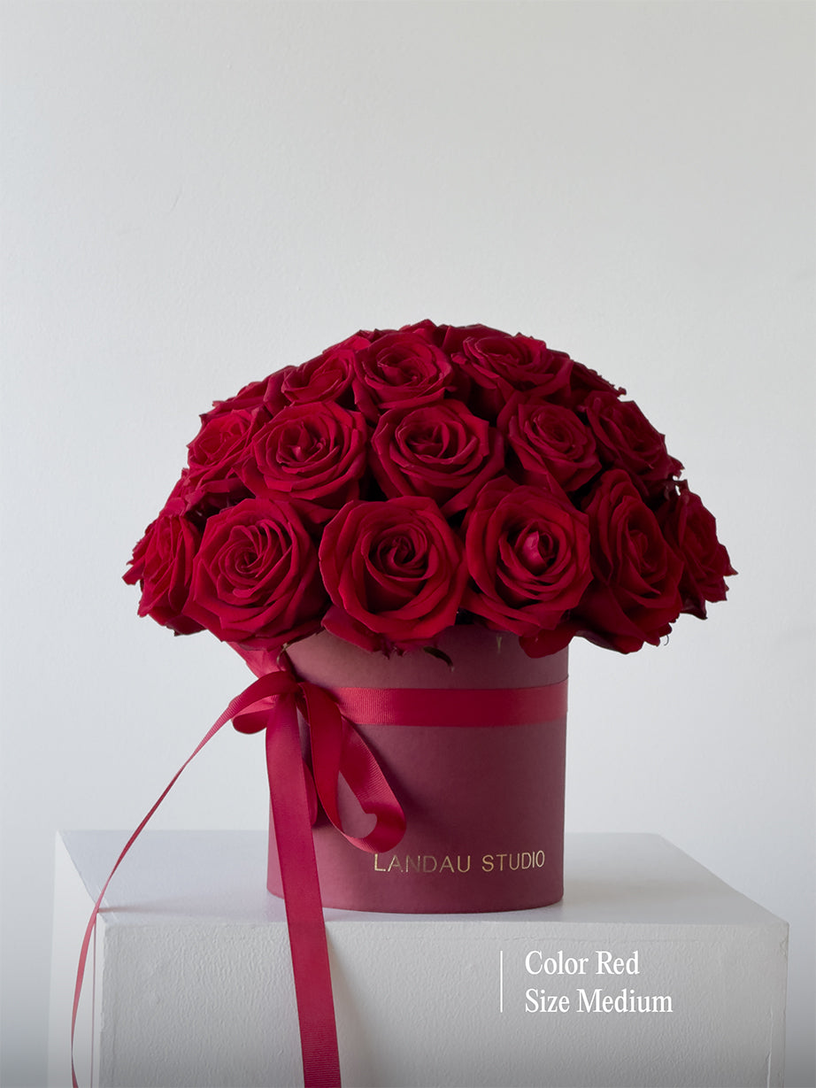 Mono Roses Box/Basket