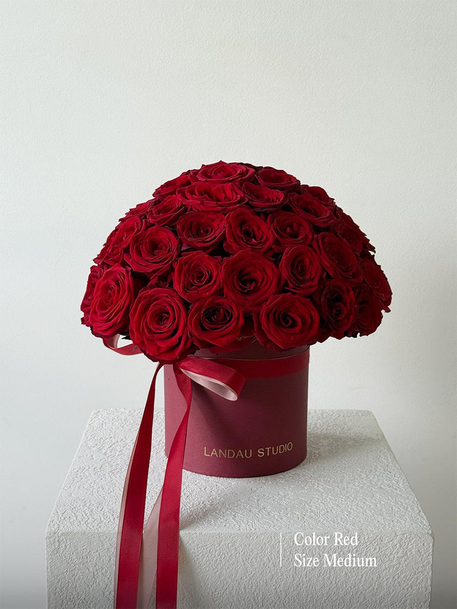 Mono Roses Box/Basket