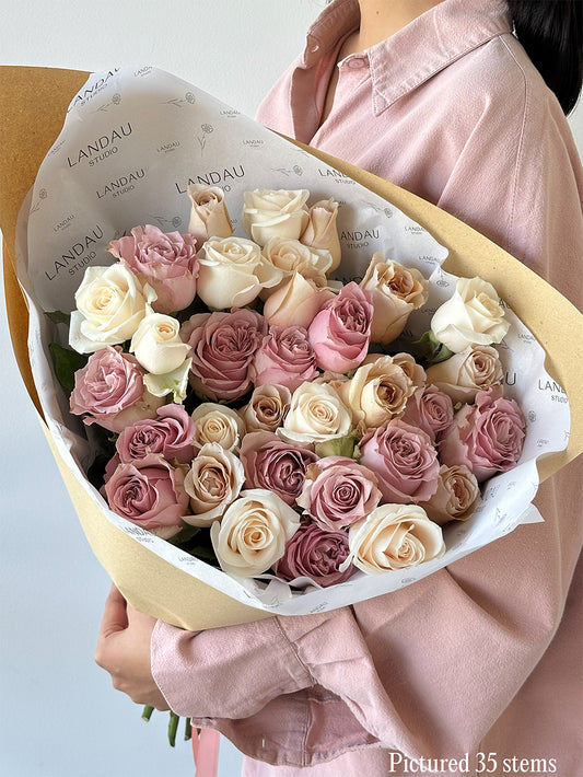 Antique Garden Premium Garden Roses Bouquet